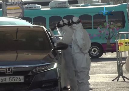 العلماء يحذرون من تحول فيروس كورونا الى نوعٍ أكثر عدوانية