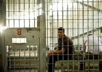 إدارة سجون الاحتلال تواصل إهمال الظروف الصحية للأسير يوسف سكافي