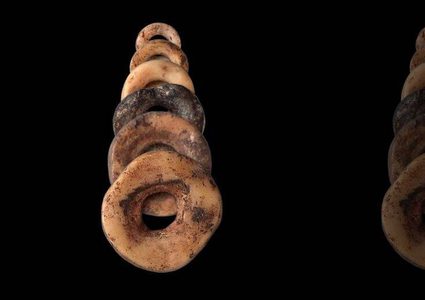 تعرفوا على مكونات حلي ومجوهرات العصر الحجري