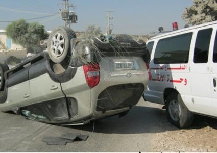 إصابة مواطنين اثنين بحادث انقلاب مركبة جنوب جنين