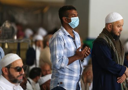 "الأوقاف" تدعو خطباء المساجد إلى الاقتصار من خطبة وصلاة الجمعة