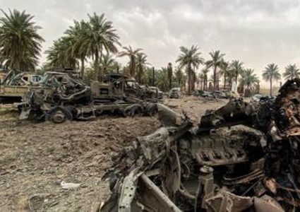 قصف معسكر يضم قوات أميركية في العراق