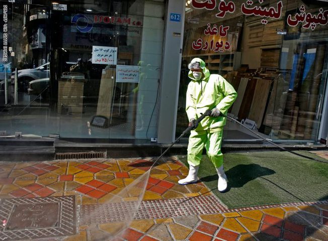 قوات الأمن الإيرانية تخلي الشوارع في أنحاء البلاد خلال 24 ساعة