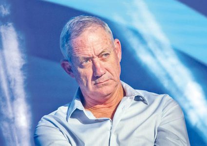 غانتس يضع شروطه للانضمام إلى حكومة طوارىء مع نتنياهو