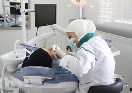 نقابة أطباء الأسنان: نسير خلف الرئيس لمواجهة "كورونا"