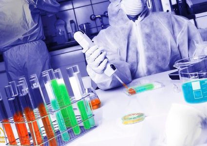 بروفيسور بعلم الفيروسات: ايجاد لقاح لكورونا يحتاج مدة قد تصل سنة