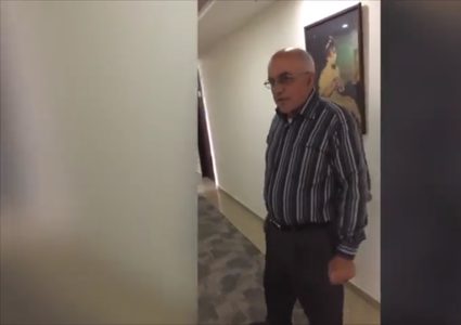 القسيس بسام بنورة يطالب بإعادته إلى منزله لعدم ملائمة الحجر الصحي