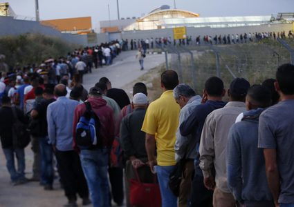 شاهر سعد: قرار إبقاء العمال في "إسرائيل" مسألة خطيرة