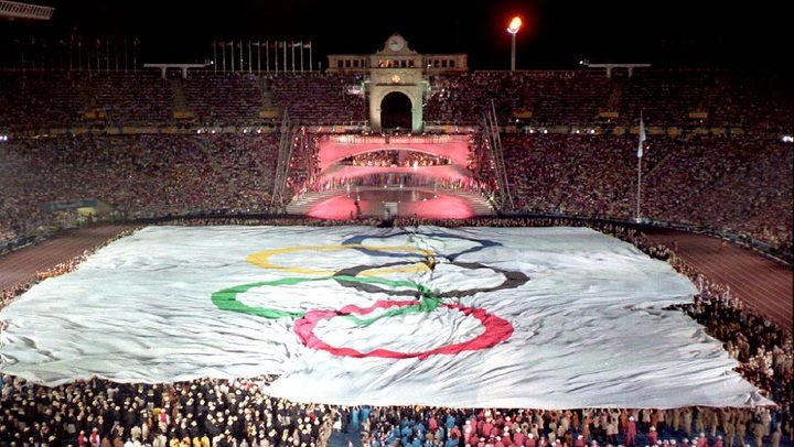 وفاة مصمم الملعب الأولمبي في برشلونة بكورونا