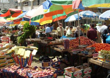 غنام : كافة السلع متوفرة في السوق ولا داعي للخوف من نقصها