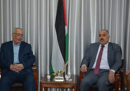 الغرفة التجارية تساهم بتوفير 140 سريرا لمركز حجر صحي بغزة