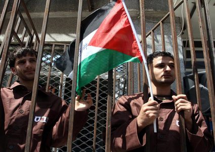 الصليب والصحة وهيئة الأسرى يؤكدون عدم إصابة الأسرى بكورونا