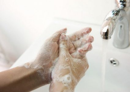 اخصائية بعلم الأمراض تقدم مجموعة من النصائح للوقاية من كورونا