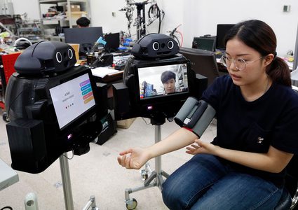 تايلاند.. "روبوتات النينجا" تدخل مجال مكافحة فيروس كورونا