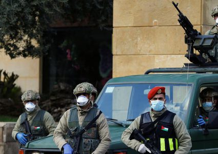 الأمن الاردني يعتقل 400 شخص لمخالفتهم قرار الحجر الصحي