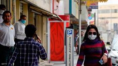 البحرين تقرر اغلاق المحال التجارية وتدعو للبقاء بالمنزل