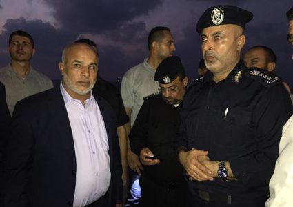 حجر مدير عام قوى الأمن الداخلي في غزة توفيق أبو نعيم ونائبه