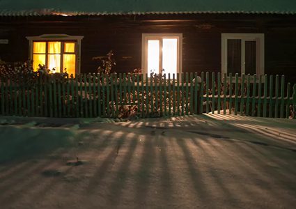 كيف تحمي نفسك من "قاتل محتمل" يقف على عتبة منزلك؟