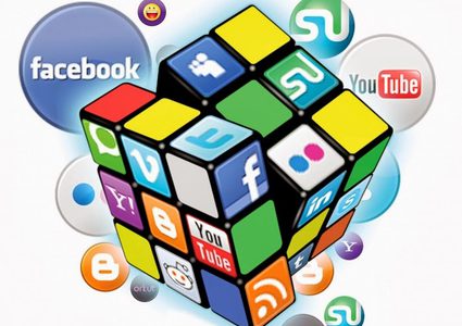 خبير إعلامي: مواقع التواصل تلعب دورا بارزا في زيادة الوعي