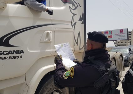 الاجراءات الاحترازية المشددة لمواجهة كورونا  تدخل حيز التنفيذ