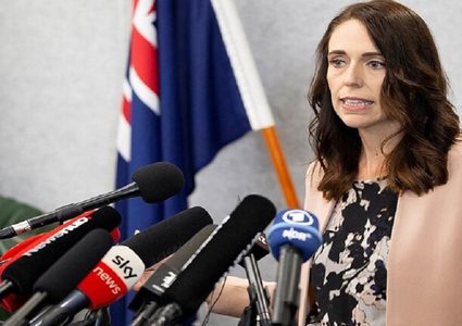 نيوزيلندا تفرض عزلة ذاتية بعد تضاعف إصابات كورونا