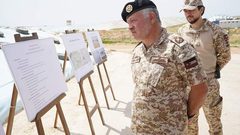 العاهل الاردني يُجري جولة تفقدية على الأجهزة الأمنية