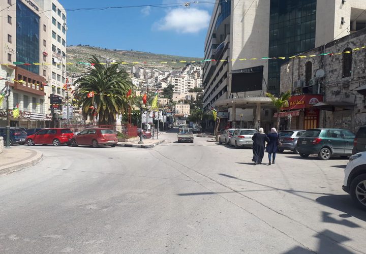 اجراءات مشددة من قبل الشرطة بنابلس لمواجهة فيروس كورونا