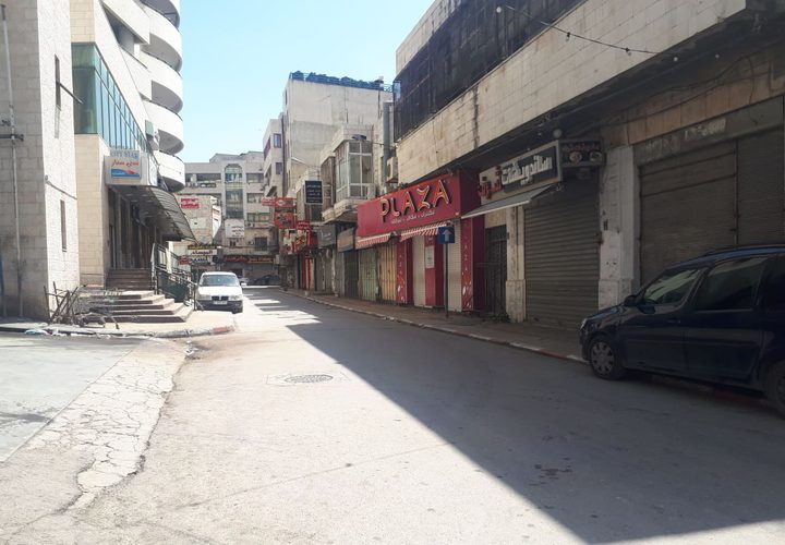 اجراءات مشددة من قبل الشرطة بنابلس لمواجهة فيروس كورونا