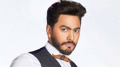 الفنان تامر حسني يطلق مبادرة "اشرب مياه حالاً بعد إذنك"