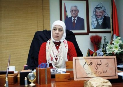 ليلى غنام: ابن الفقيدة نقل لها العدوى وهو عامل في الداخل الفلسطين