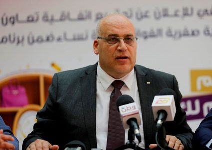 وزير العمل : لو أقر قانون الضمان لما عانينا من إنهاء خدمات العمال