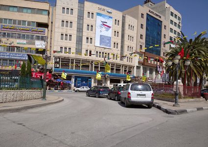 نابلس: تعليمات واضحة للأمن للتعامل بحزم مع من لا يلتزم بالحجر