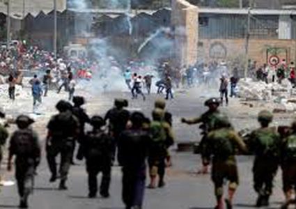 القدس: أهالي العيسوية يتصدون لاقتحام الاحتلال للبلدة