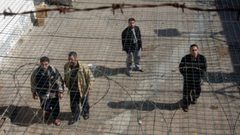 فارس: مطالبة حكومة الاحتلال بالإفراج عن الأسرى عادل ومحق