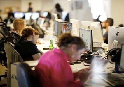 العمل أكثر من 53 ساعة في الأسبوع يؤدي إلى قصور الغدة الدرقية