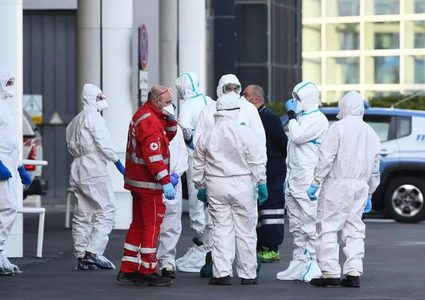 إيطاليا تسجل 12428 حالة وفاة بكورونا