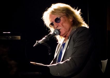 حقيقة اصابة الفنان الشهير دانييل بيفيلاكوا بكورونا