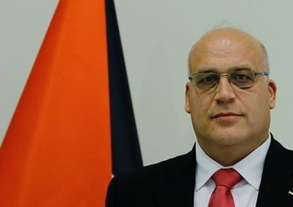 وزير العمل لـ "النجاح": إجراءات صارمة ستتخذ بحق "مهربي" العمال