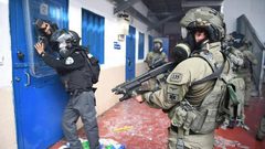 متحدثون: الاحتلال لم يتخذ أية اجراءات احترازية في سجن "عوفر"