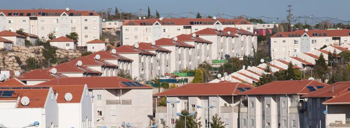 المستوطنات تحولت لبؤر ناقلة لـ"كورونا" إلى المدن والقرى بالضفة