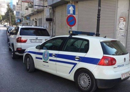 الشرطة تقبض على 3 مطلوبين وضبط 13 مركبة في نابلس