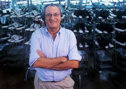 كورونا ينهي حياة أشهر مصممي الأحذية في العالم الايطالي