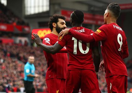 ليفربول يمنح موظفيه عطلة مدفوعة الأجر