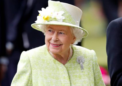 الملكة إليزابيث تحفز البريطانيين على مواجهة الفيروس بقوة