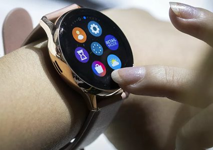 حيلة ذكية من سامسونغ تمكنك من التقاط الصور عن طريق ساعتك