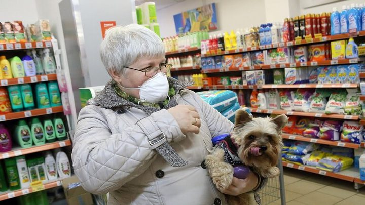 ما احتمال الإصابة بفيروس كورونا من الحيوانات المنزلية؟