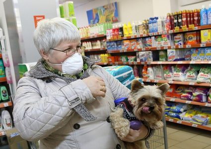 ما احتمال الإصابة بفيروس كورونا من الحيوانات المنزلية؟