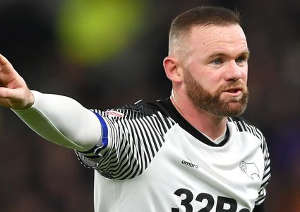 روني ينضم الى الجدل بشأن "عار" تخفيض رواتب اللاعبين في إنجلترا