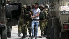 الاحتلال يعتقل شابا من قرية الولجة في بيت لحم