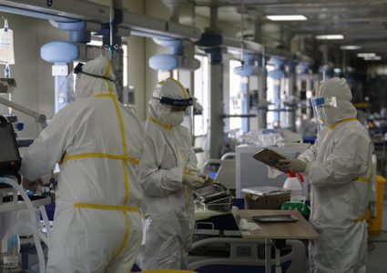 المؤسسات الصينية ترسل تبرعاً ثانياً بالإمدادات الطبية إلى أفريقيا